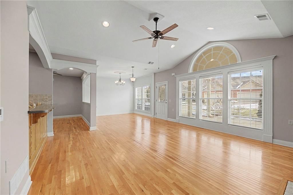 5413 W 145th Terrace — photo 11