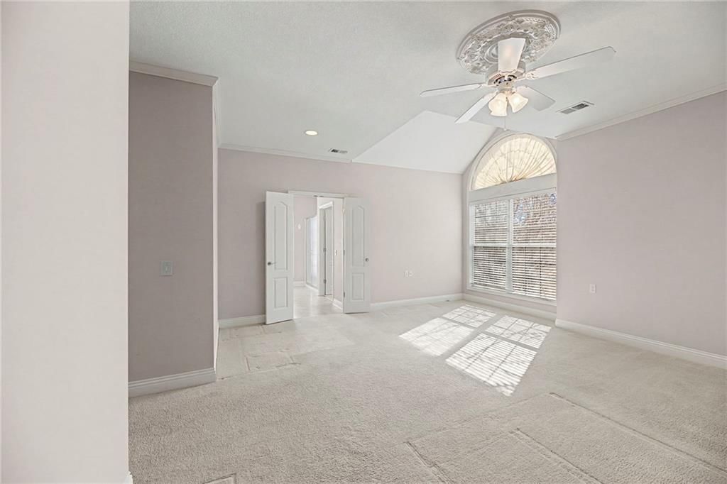 5413 W 145th Terrace — photo 25