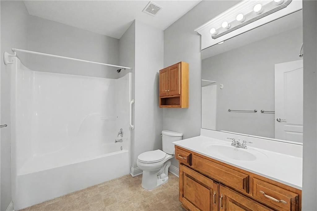 5413 W 145th Terrace — photo 33