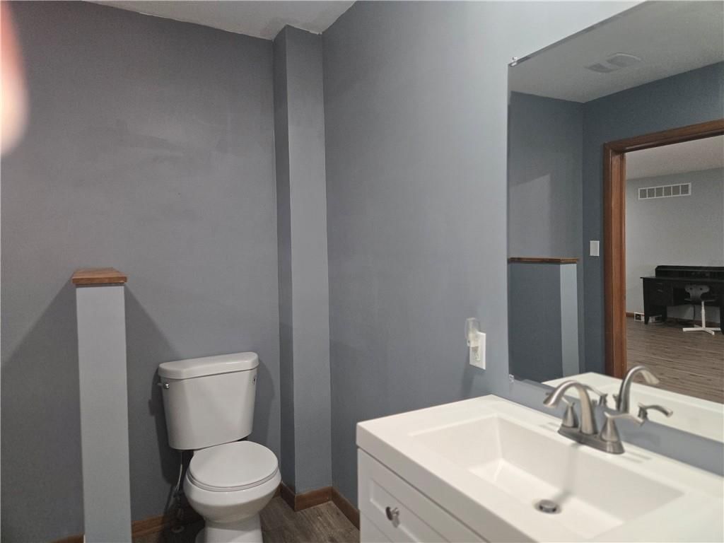 200 Ruby Street — photo 9