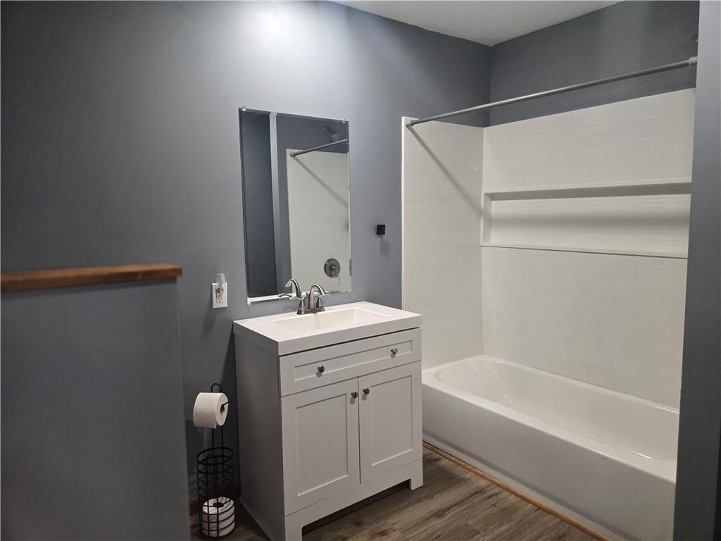200 Ruby Street — photo 10
