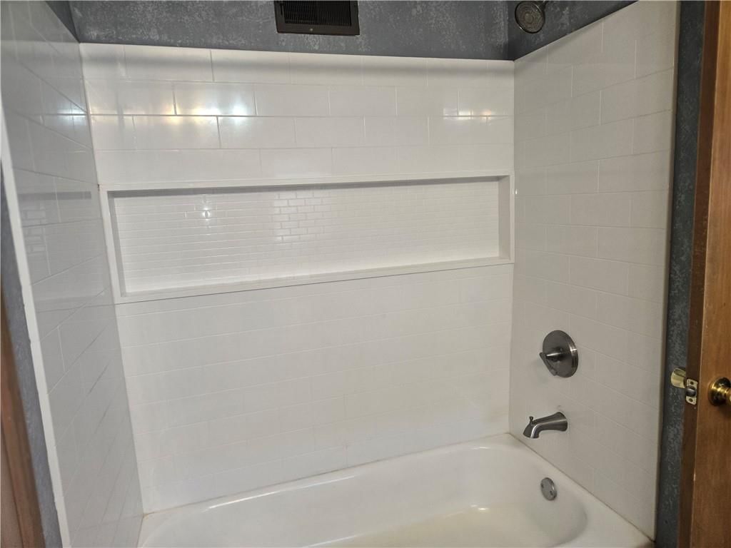 200 Ruby Street — photo 33