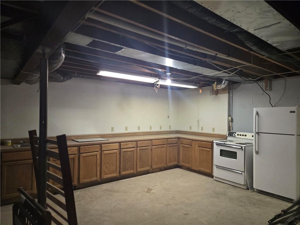 200 Ruby Street — photo 43