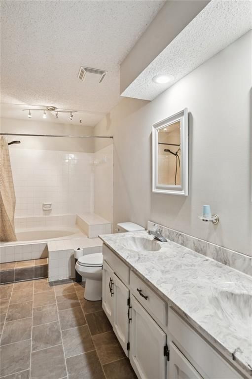 7044 N Askew Avenue — photo 18