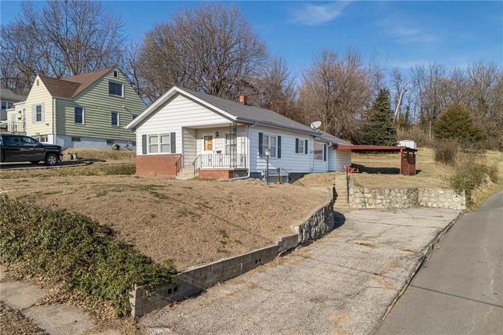 707 Court Street — photo 2