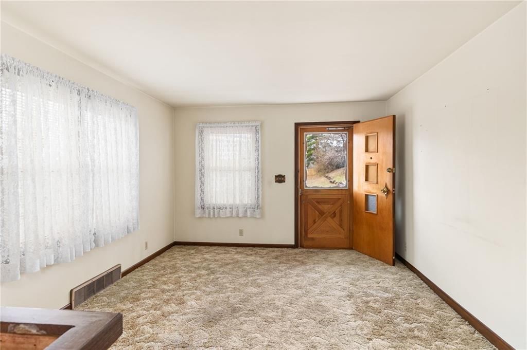 707 Court Street — photo 8