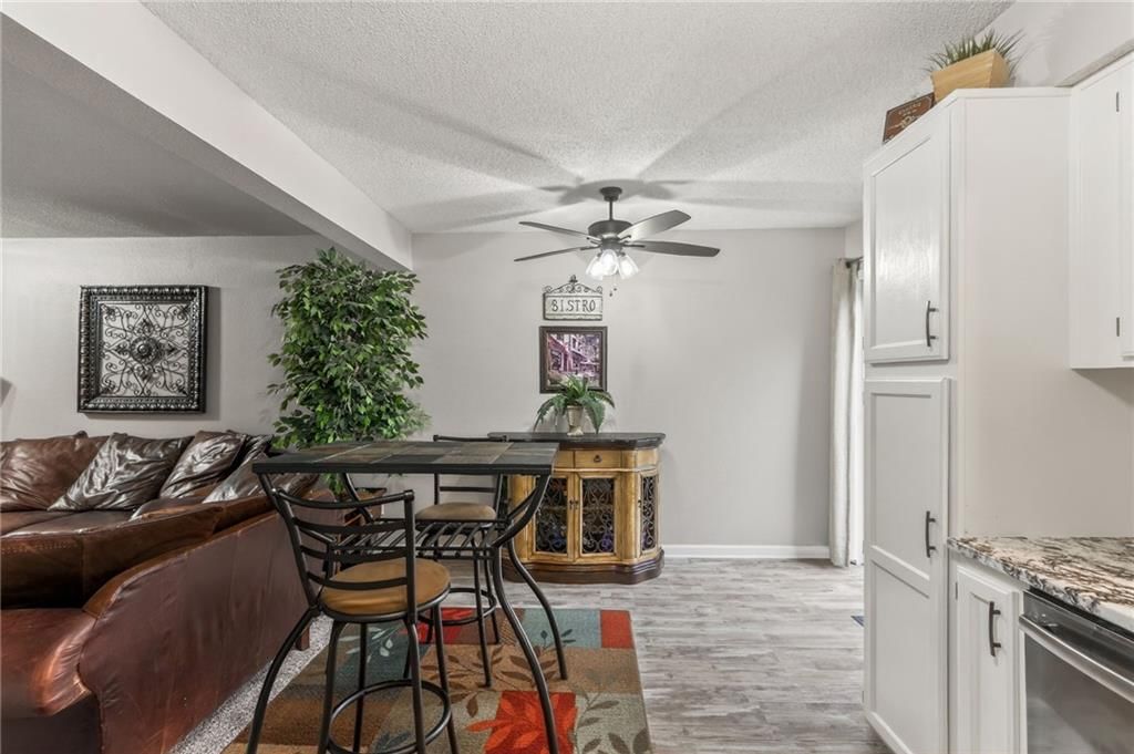 6125 NE Moonstone Court — photo 10