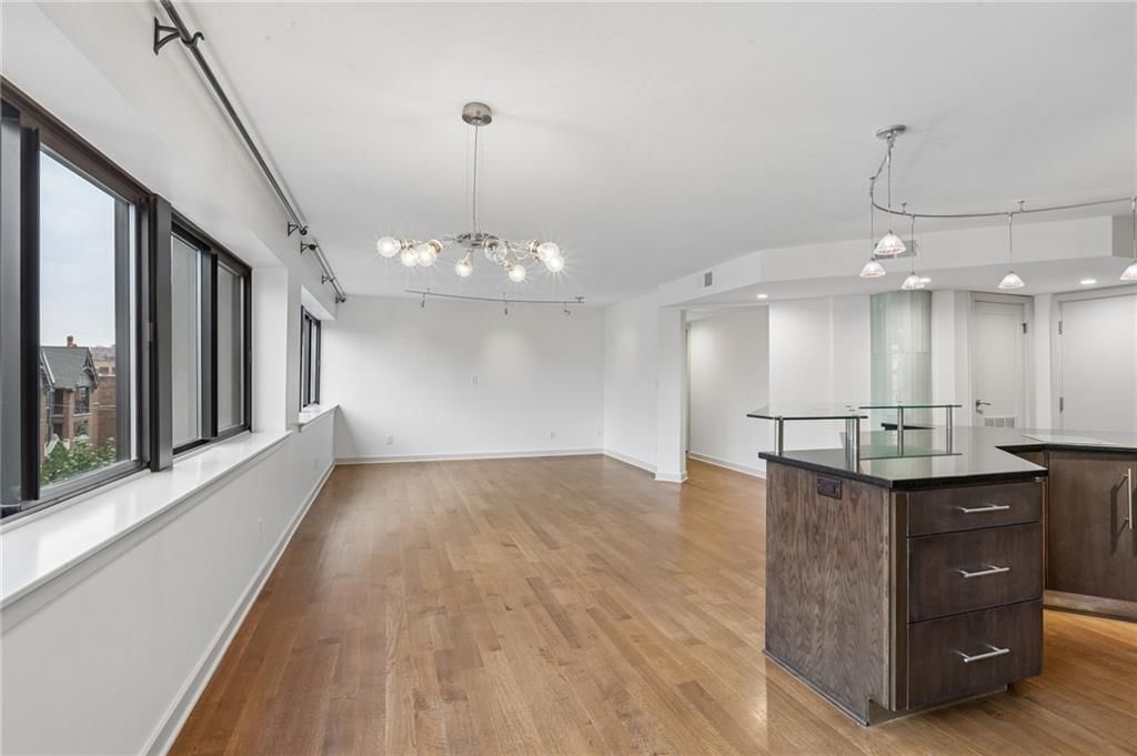 803 W 48th Street — photo 15