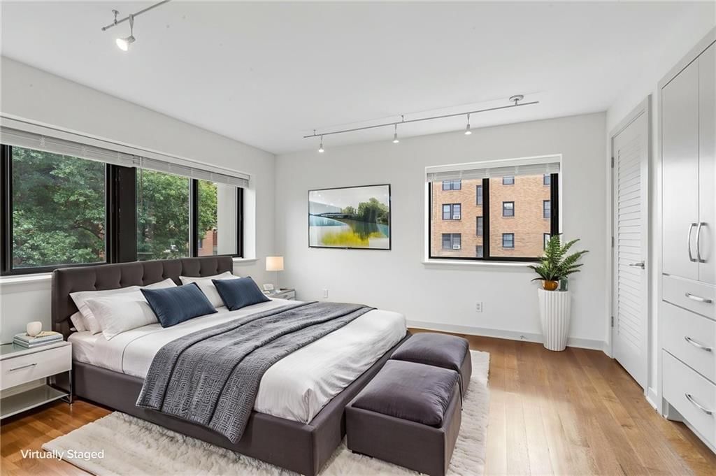 803 W 48th Street — photo 25