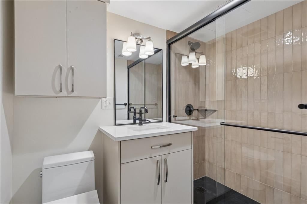 803 W 48th Street — photo 28