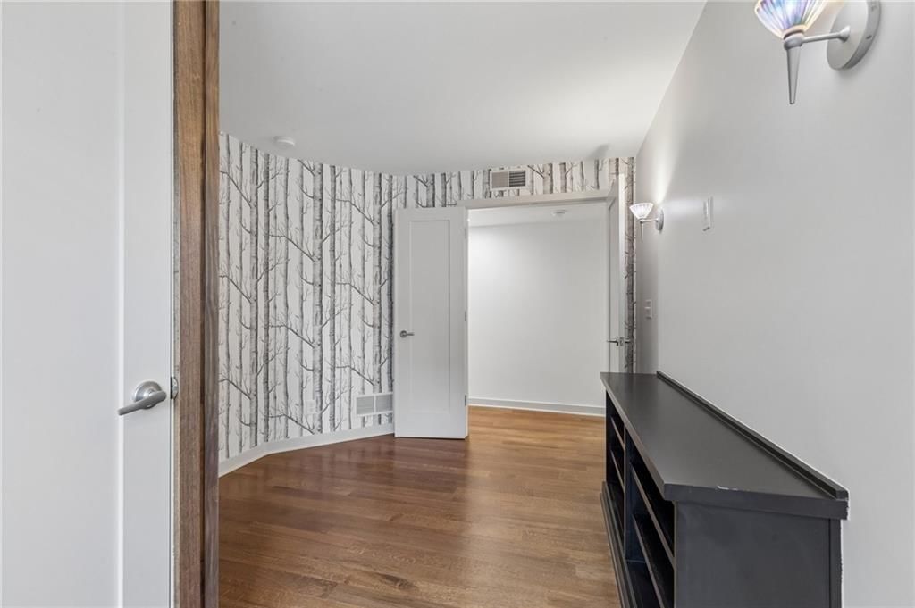 803 W 48th Street — photo 30