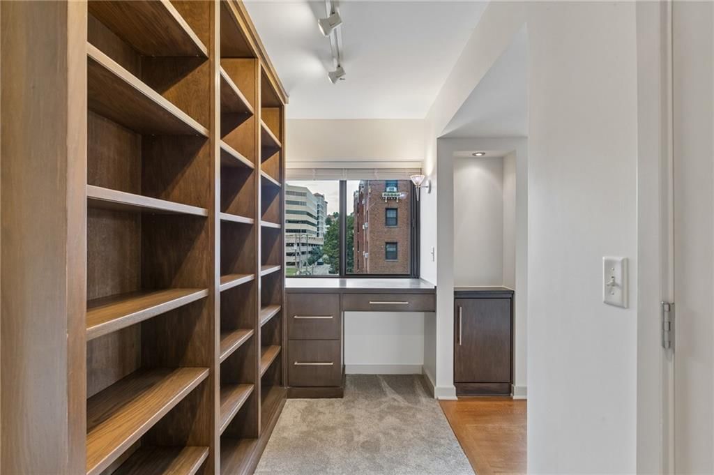 803 W 48th Street — photo 33