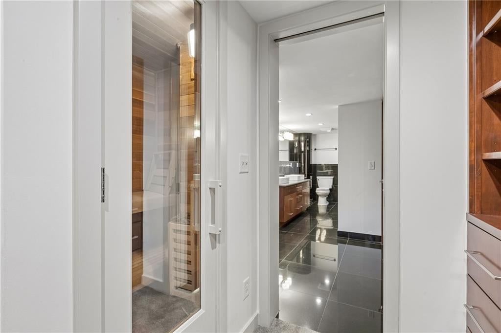 803 W 48th Street — photo 34