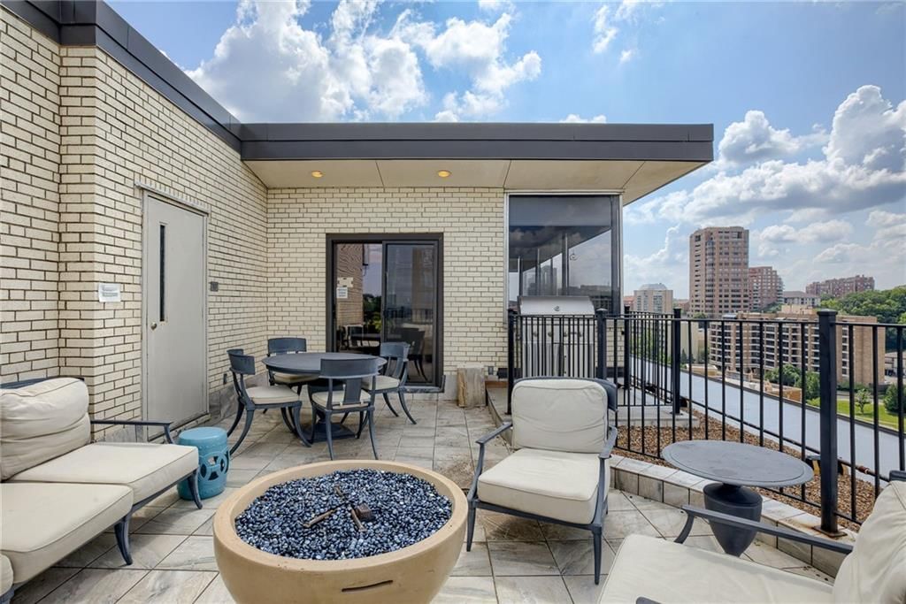 803 W 48th Street — photo 45