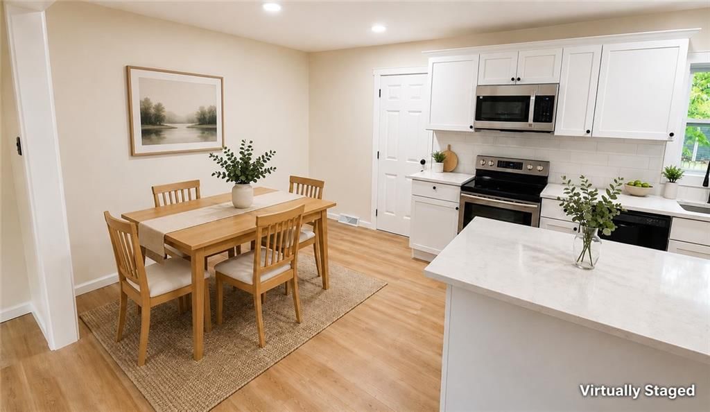 312 W Martin Street — photo 12