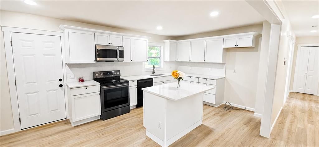 312 W Martin Street — photo 19