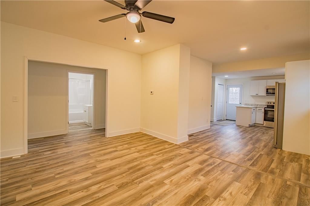 432 E Market Street — photo 12