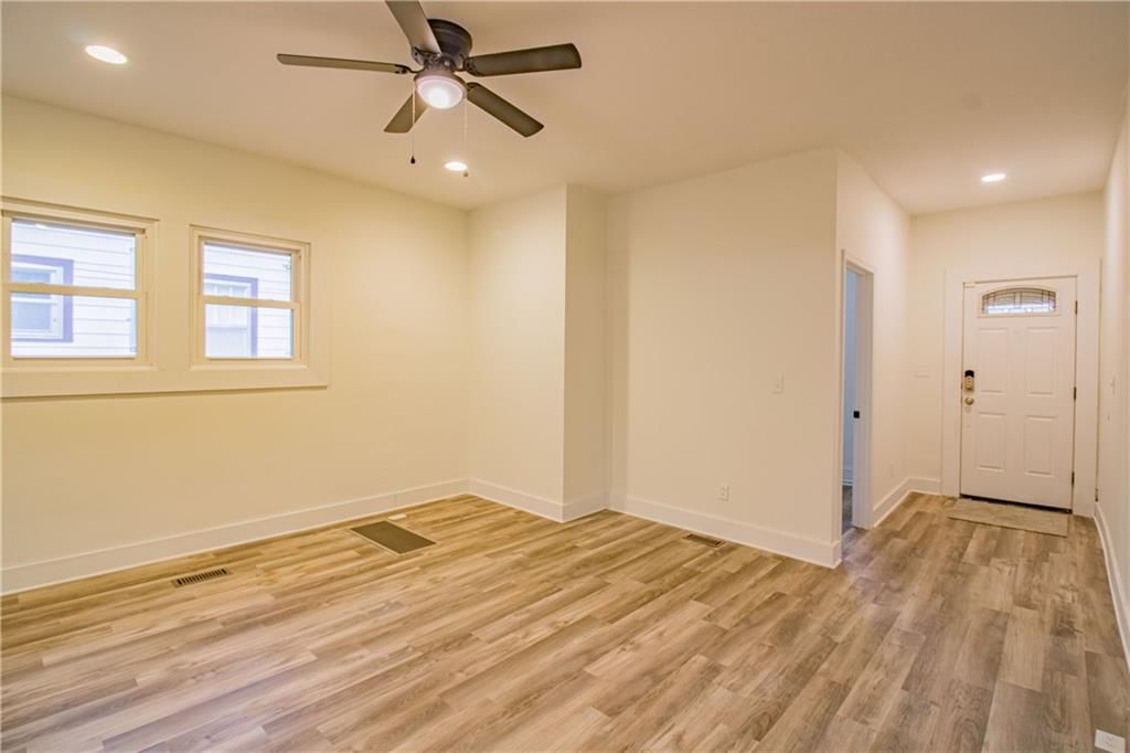 432 E Market Street — photo 13