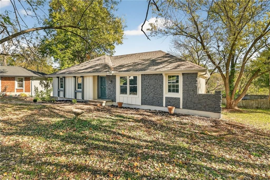 9825 Potter Circle — photo 4