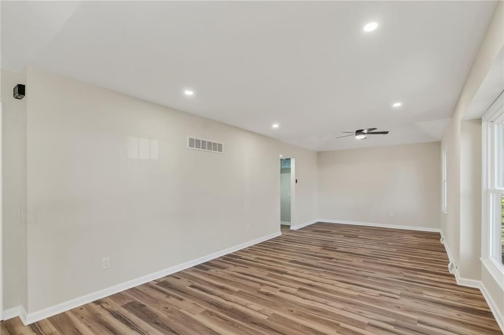 9825 Potter Circle — photo 10