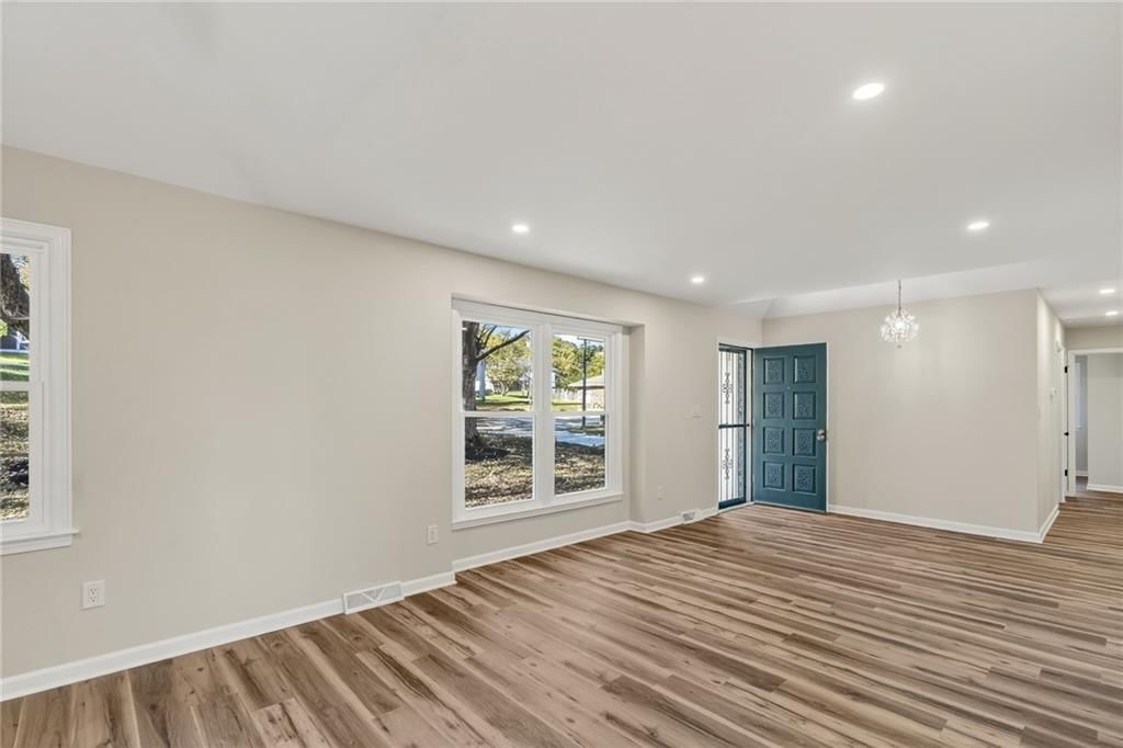 9825 Potter Circle — photo 11