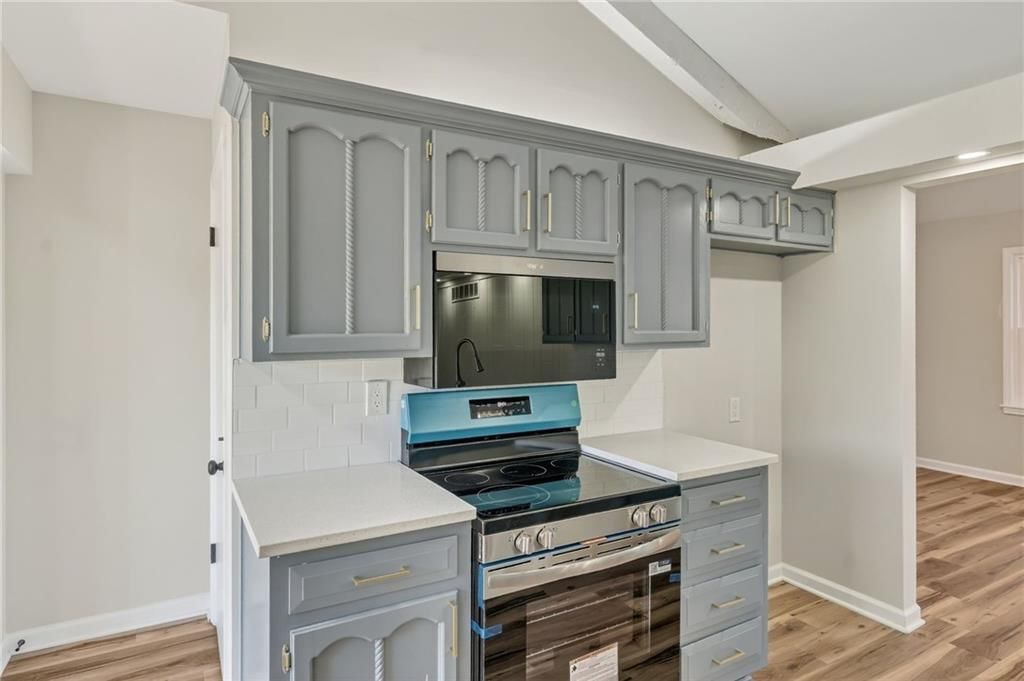9825 Potter Circle — photo 15