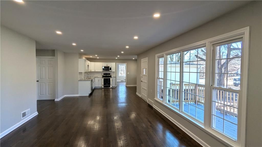 533 S Crane Street — photo 13