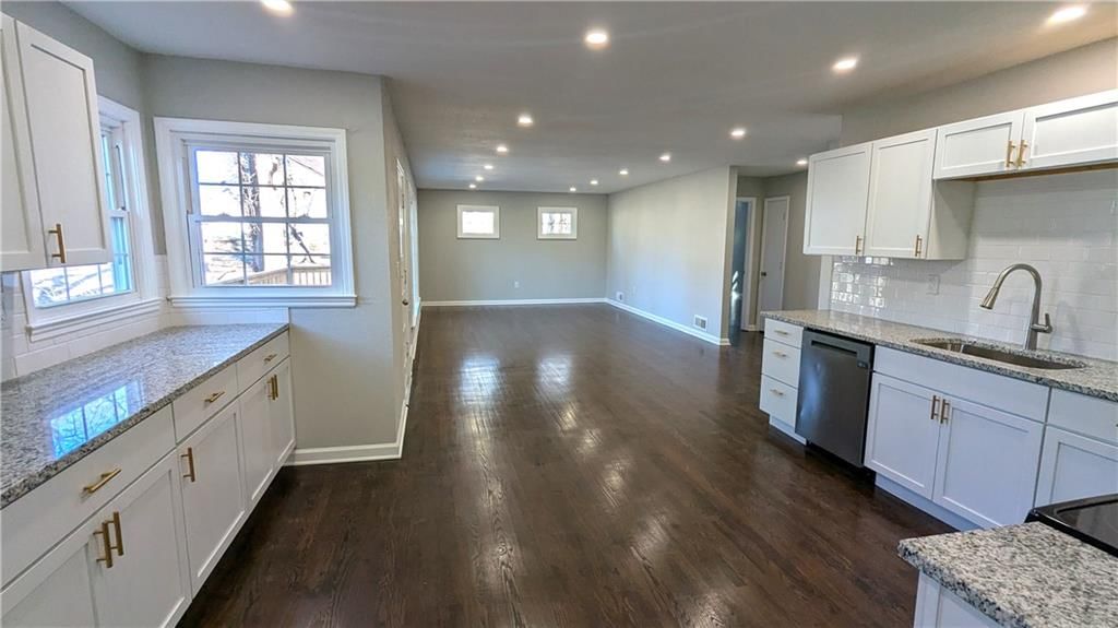 533 S Crane Street — photo 20