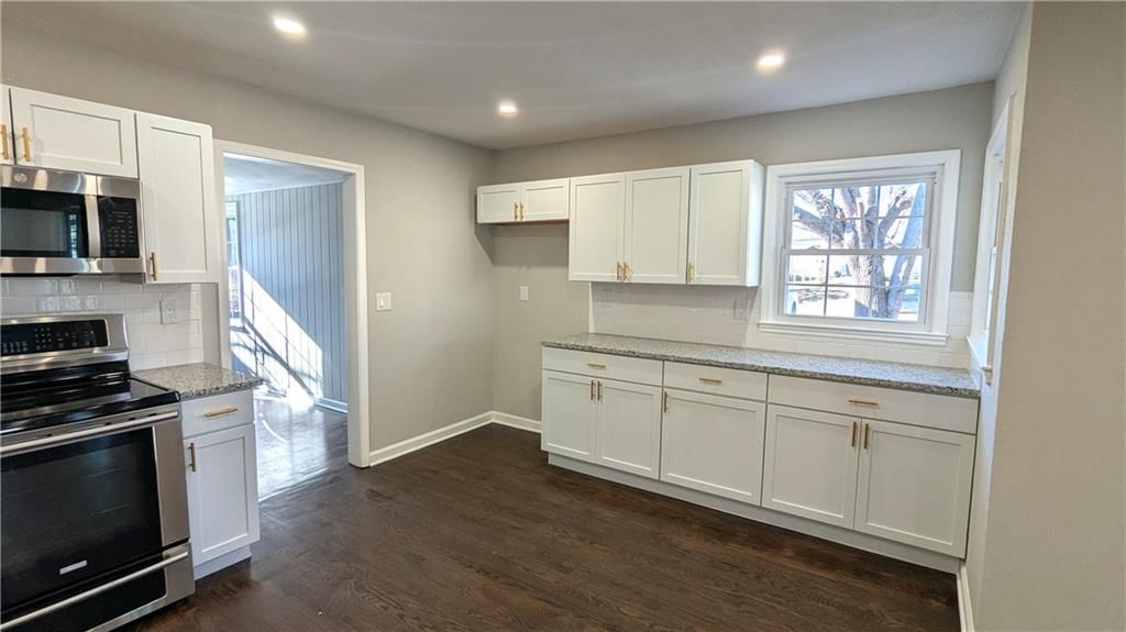 533 S Crane Street — photo 22
