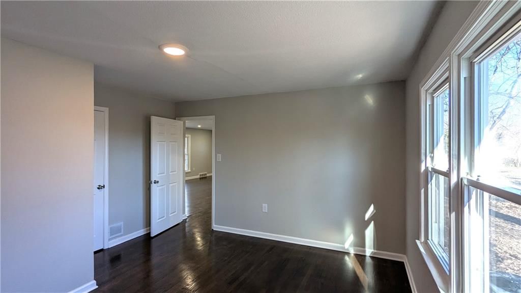 533 S Crane Street — photo 35