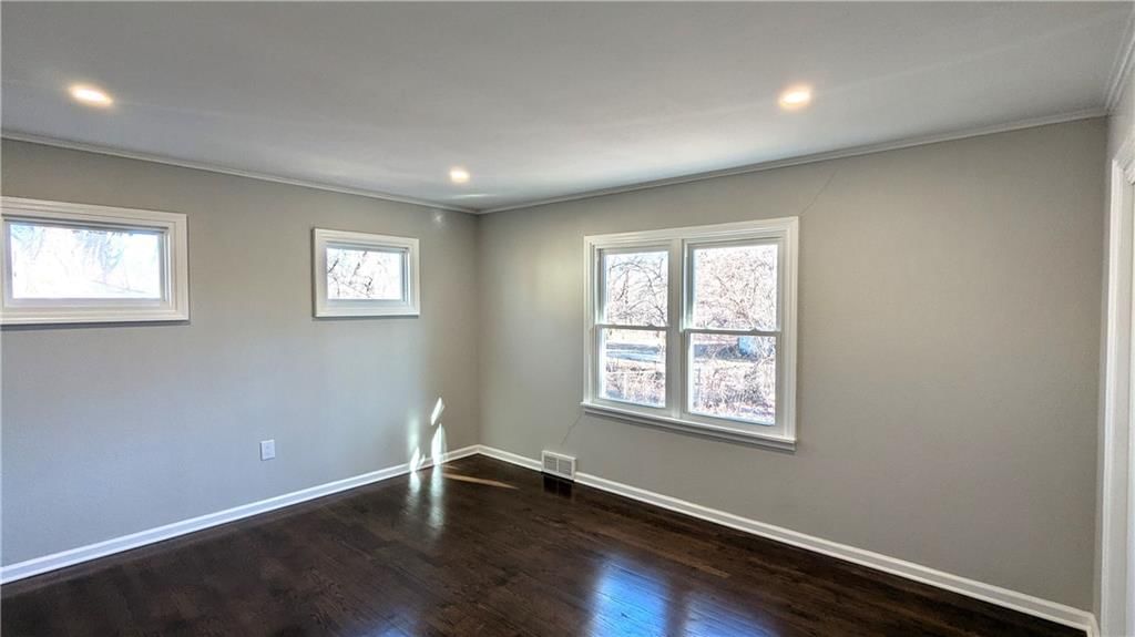 533 S Crane Street — photo 36