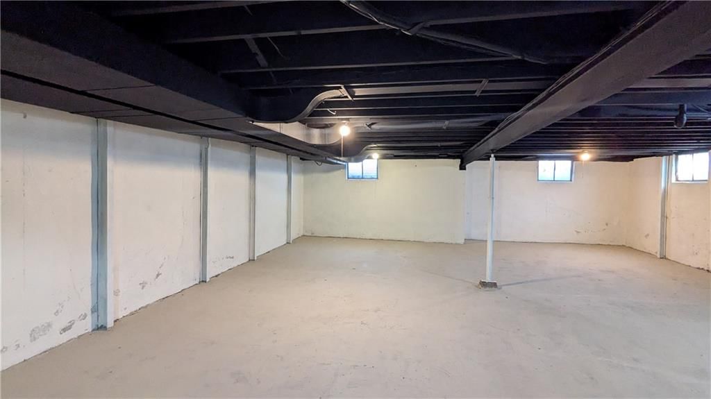 533 S Crane Street — photo 58