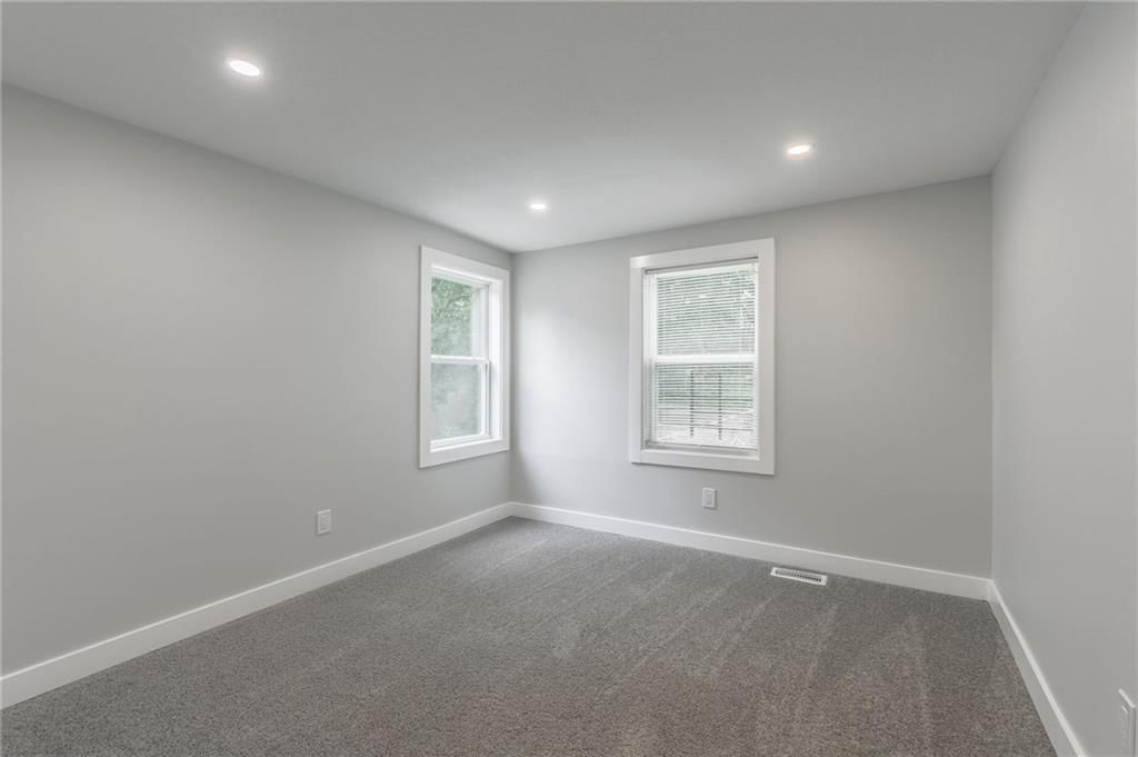 410 Kensington Avenue — photo 19