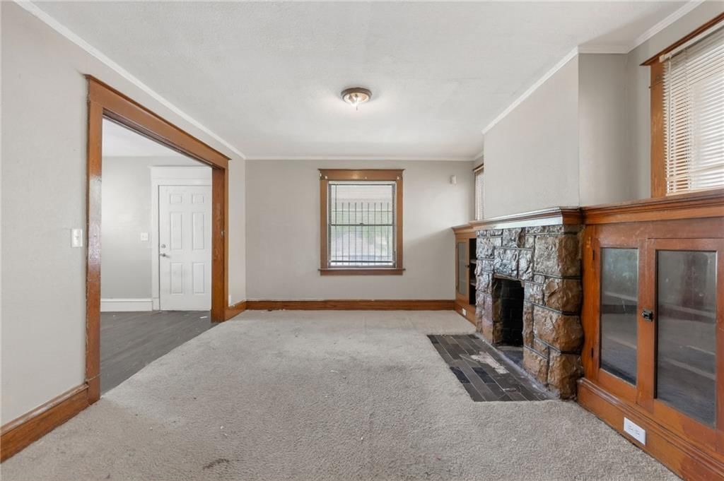 4423 FLORA Avenue — photo 7