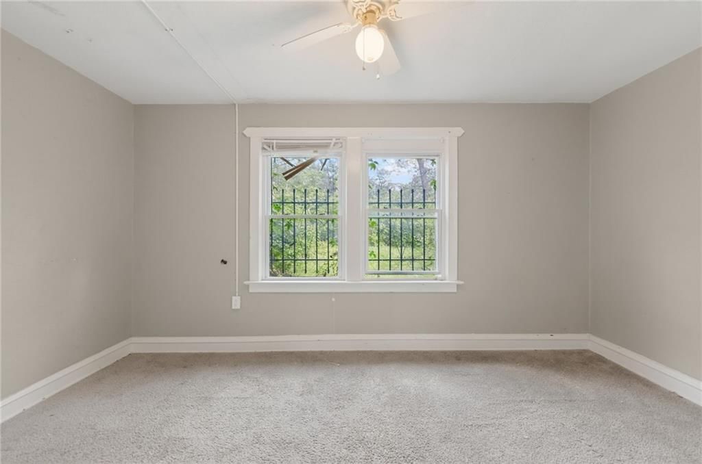 4423 FLORA Avenue — photo 14
