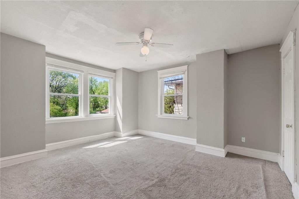 4423 FLORA Avenue — photo 18