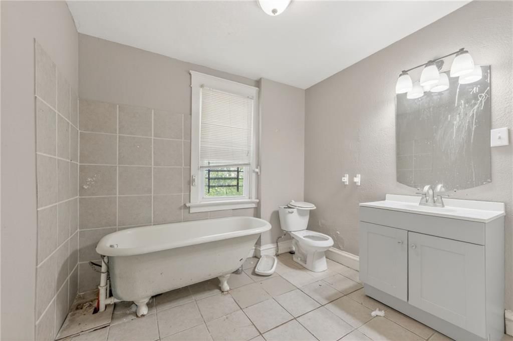 4423 FLORA Avenue — photo 24