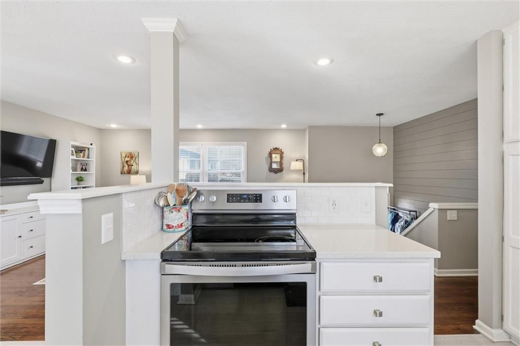 521 E Mulberry Street — photo 12