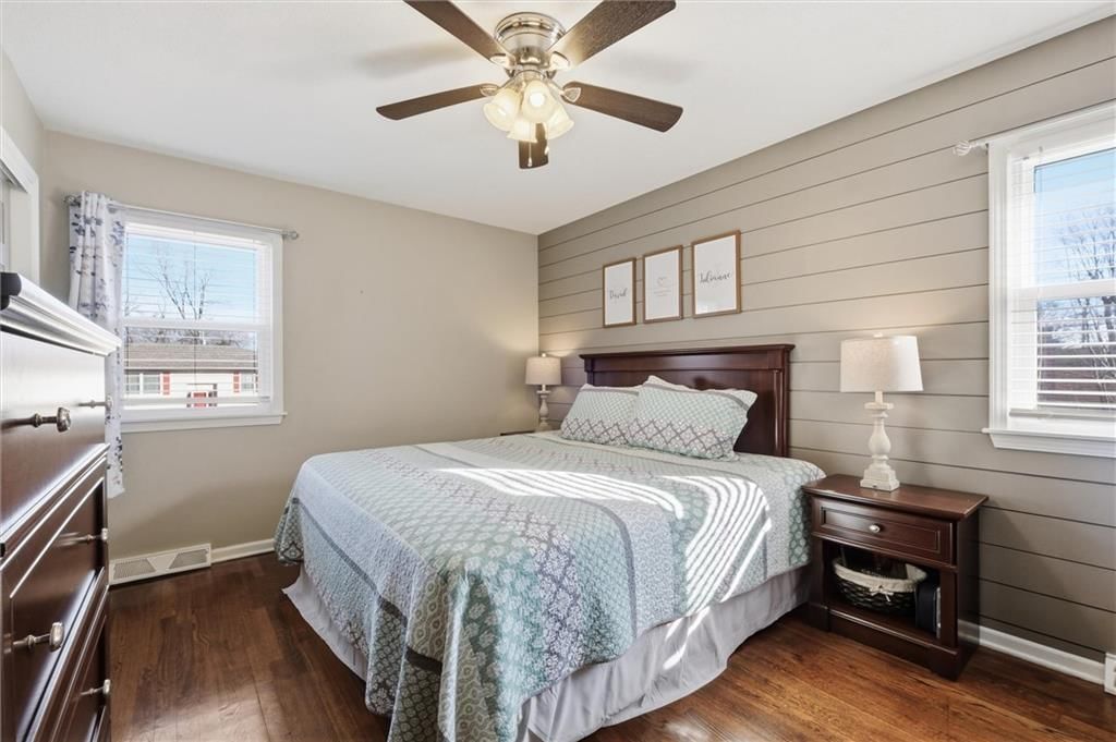 521 E Mulberry Street — photo 16