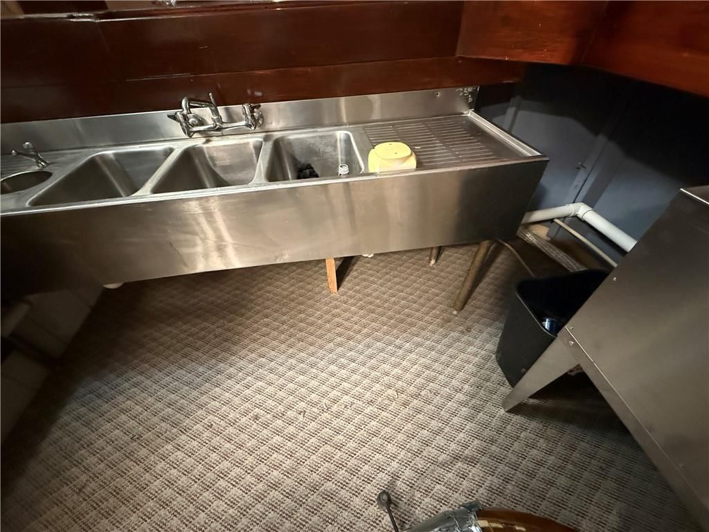 115 W 7th Street — photo 19