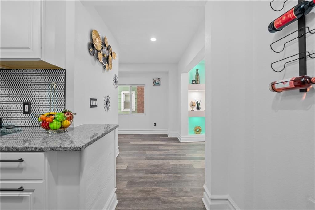 3025 Walrond Avenue — photo 19