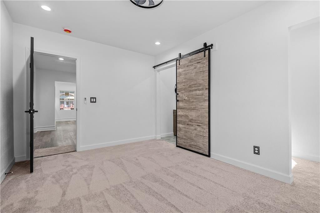 3025 Walrond Avenue — photo 24