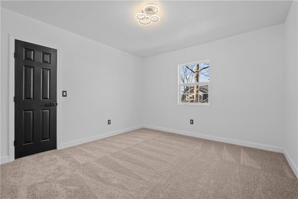 3025 Walrond Avenue — photo 29