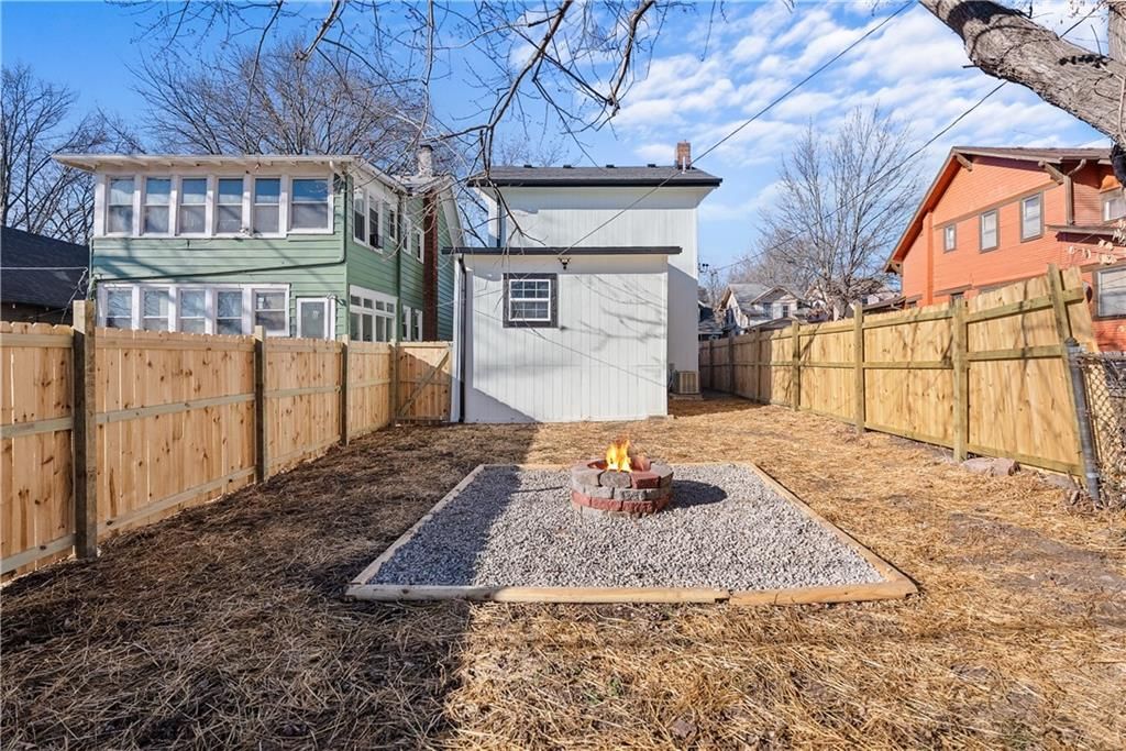 3025 Walrond Avenue — photo 36