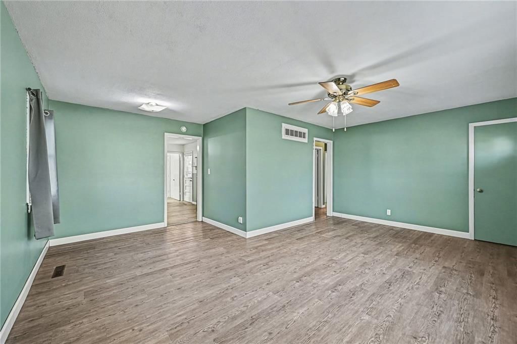 6709 N Campbell Street — photo 6