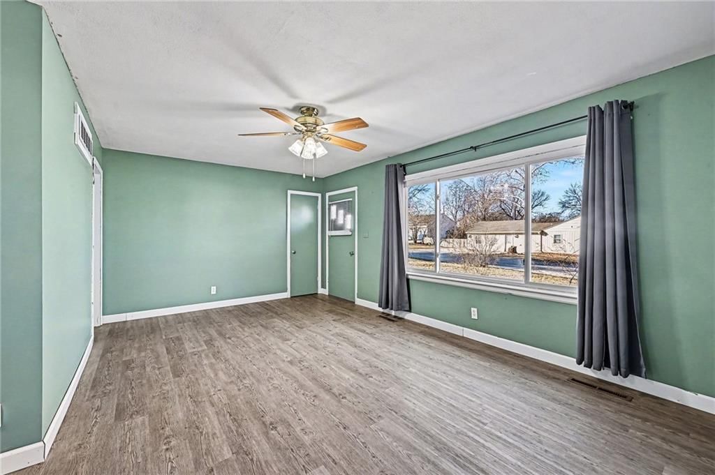 6709 N Campbell Street — photo 7