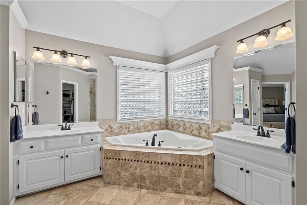 7715 W 144 Terrace — photo 25