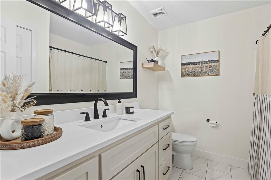 1111 S Doyle Street — photo 20
