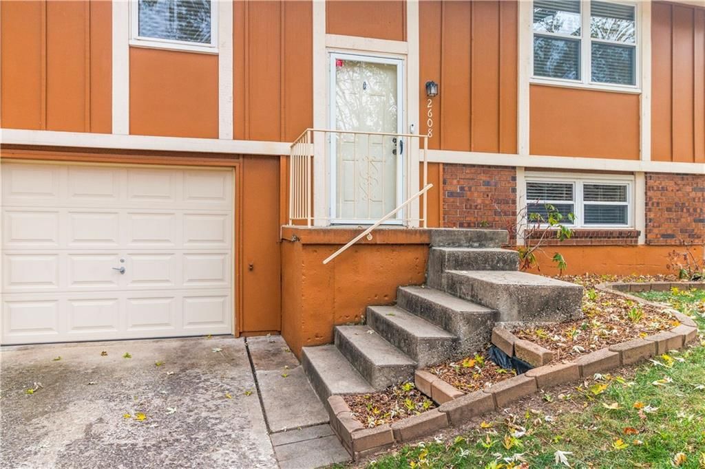 2608 SW Shamrock Drive — photo 3