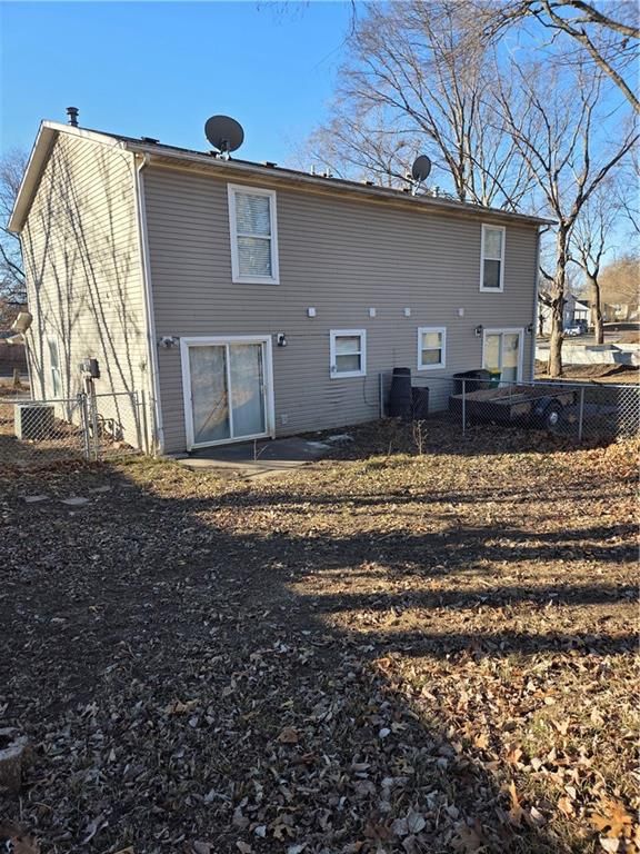 304 E Ottawa Street — photo 18